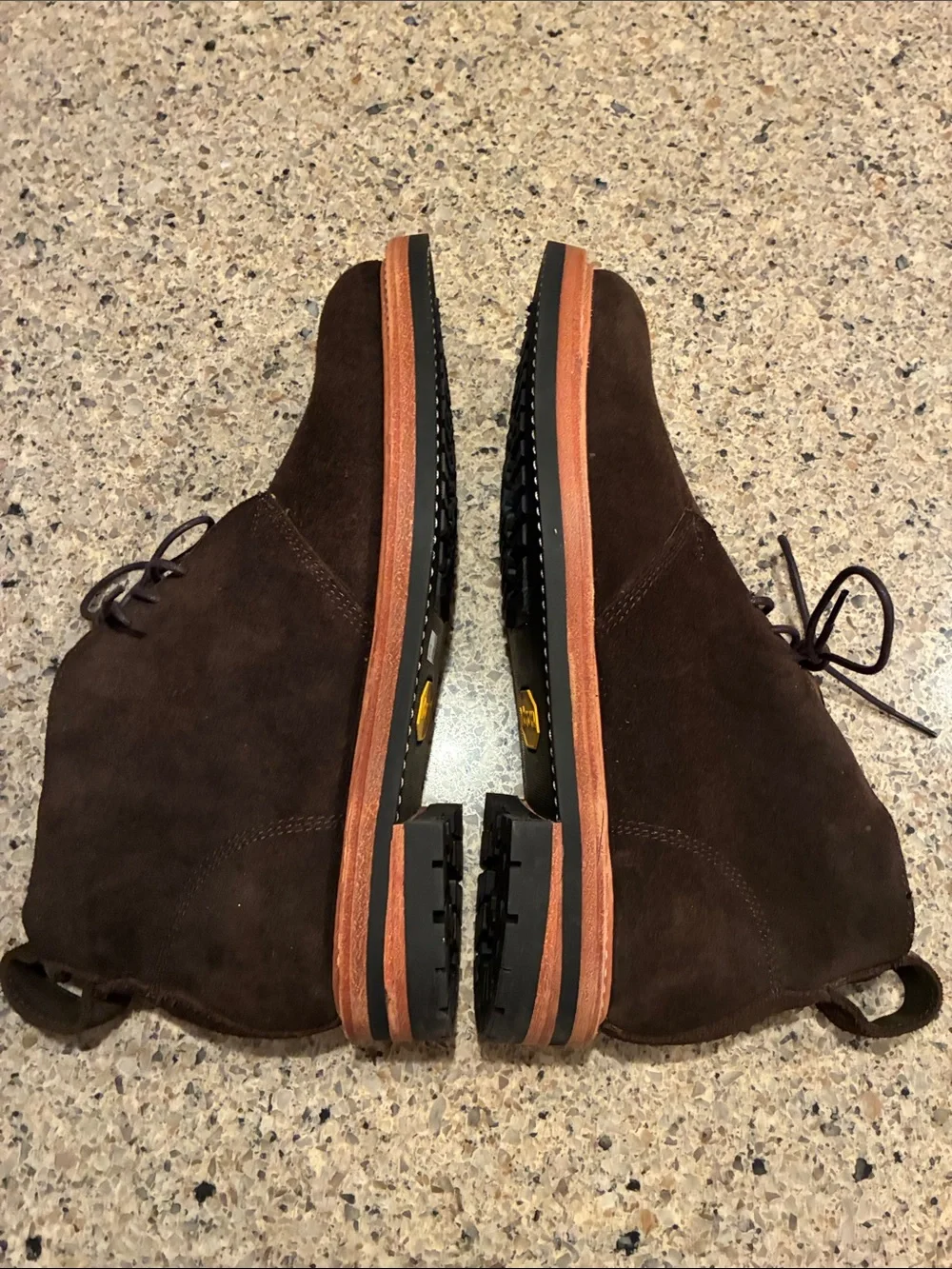 Men's 8 Taylor Stitch (The Chukka) Dark Brown Suede Chukka Boots - Lace-Up. NWOT
